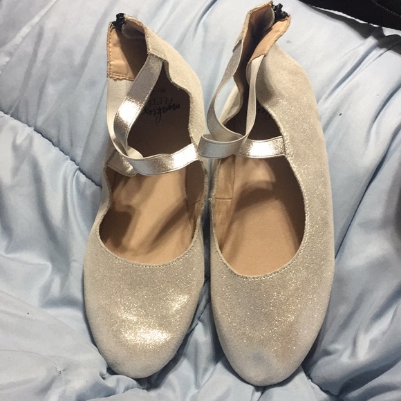 Monkey Feet Ballet Flats - Picture 1 of 1